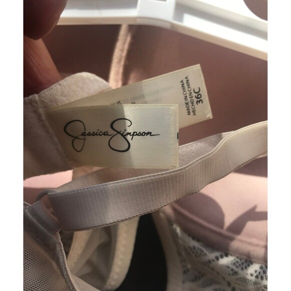 Jessica Simpson Bra Size 36 C NWOT T-Shirt Bra Lace Nude Padded - Picture 3 of 3